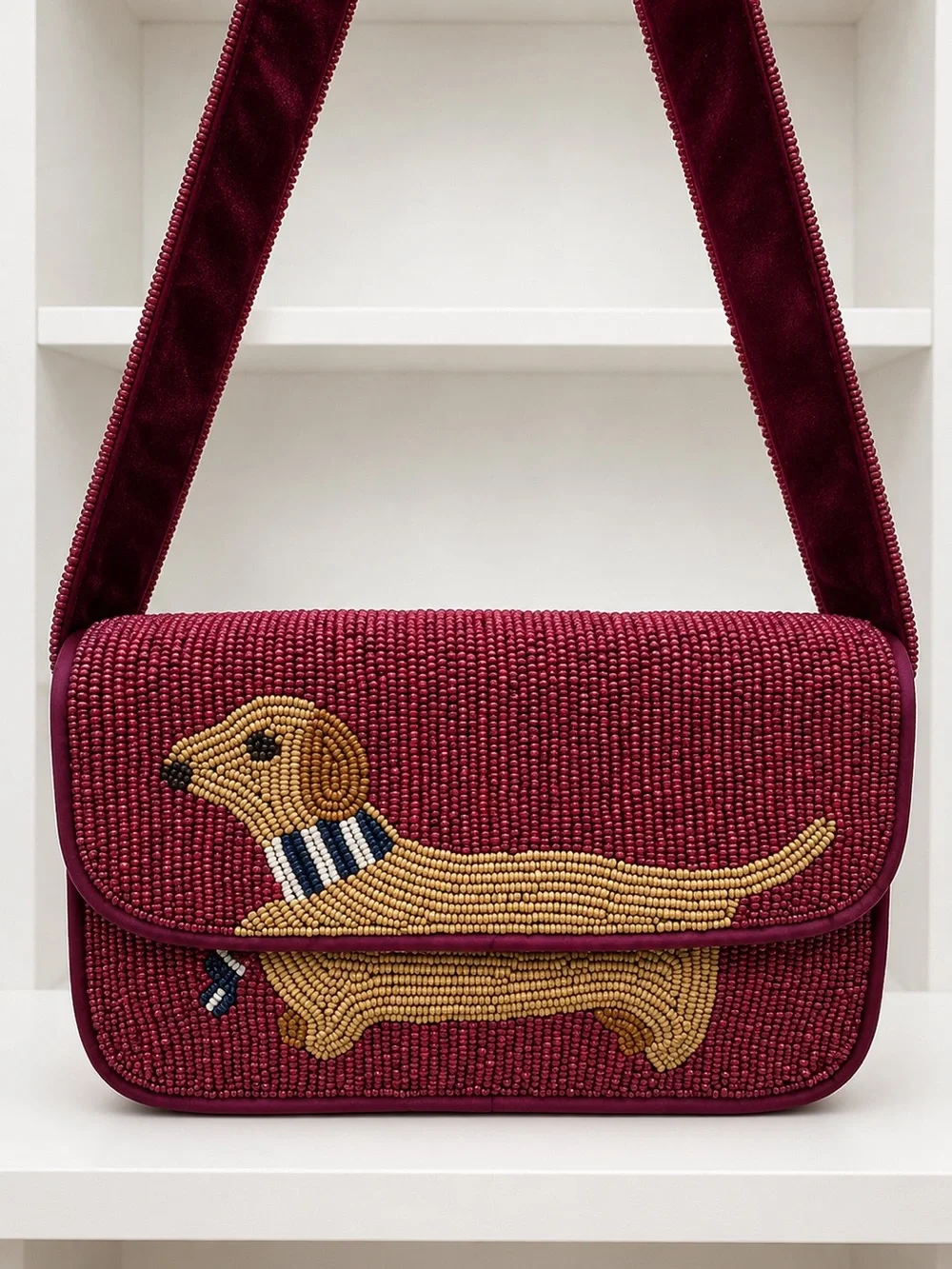 Free Assembly Beaded Dachshund Shoulder Bag – NEW 🐾